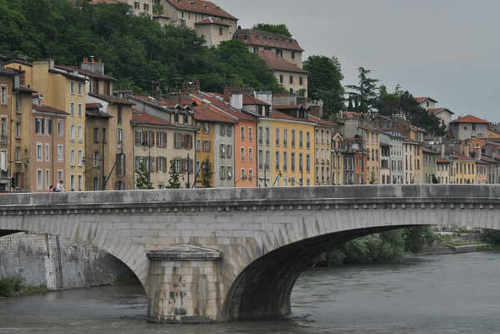 Suicide d’un étudiant en PACES à Grenoble